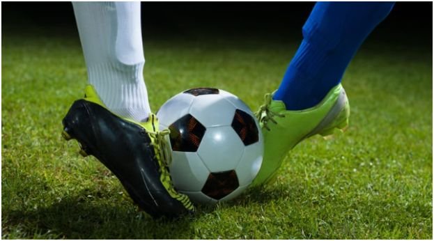 How Do Tactics Play a Role in Iconic Matches?